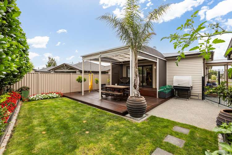 5 Anna Lane Raureka_12