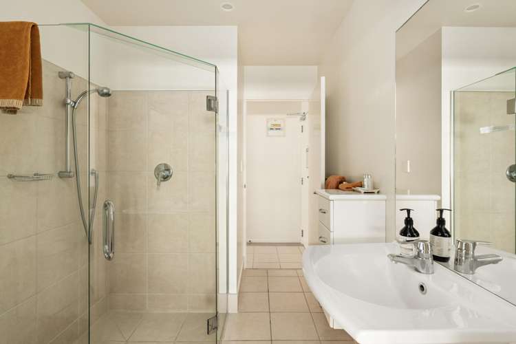 3F/4 Marine Parade Mt Maunganui_15