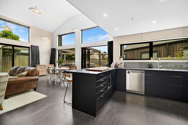 14 Bellamore Street Dalefield/Wakatipu Basin_7