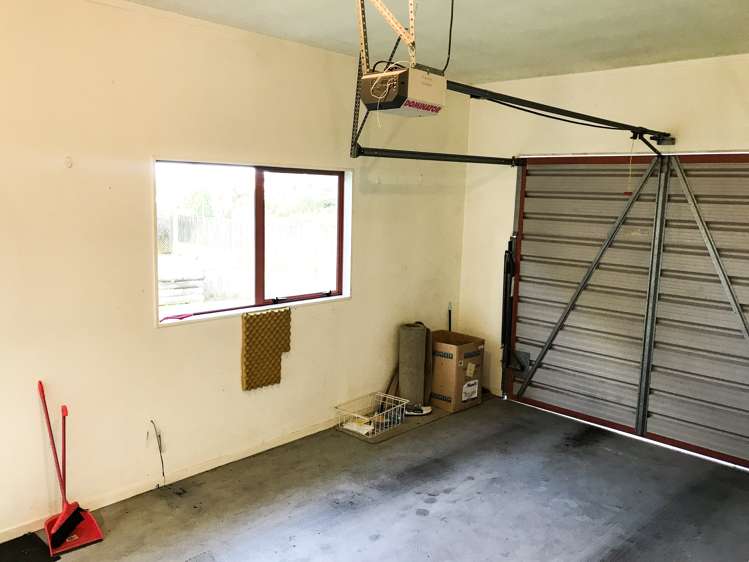 122unit Kenny Street Waihi_19