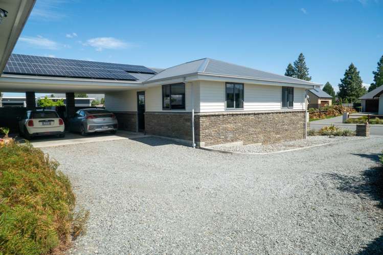 27 Rhoboro Road Twizel_17