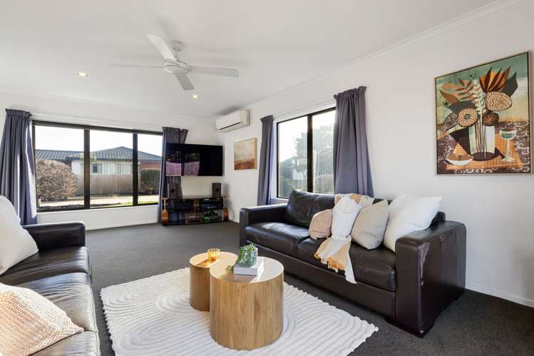 10 Cairns Crescent Rototuna_12