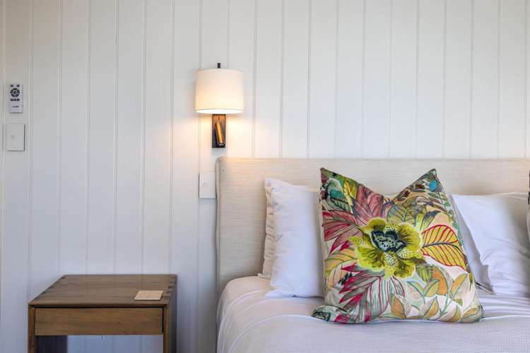 12 Esslin Road Surfdale_15