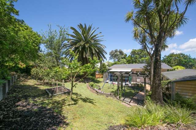 13 Warwick Avenue Titirangi_4