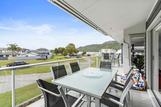 Harbour Views & Laid Back Living
