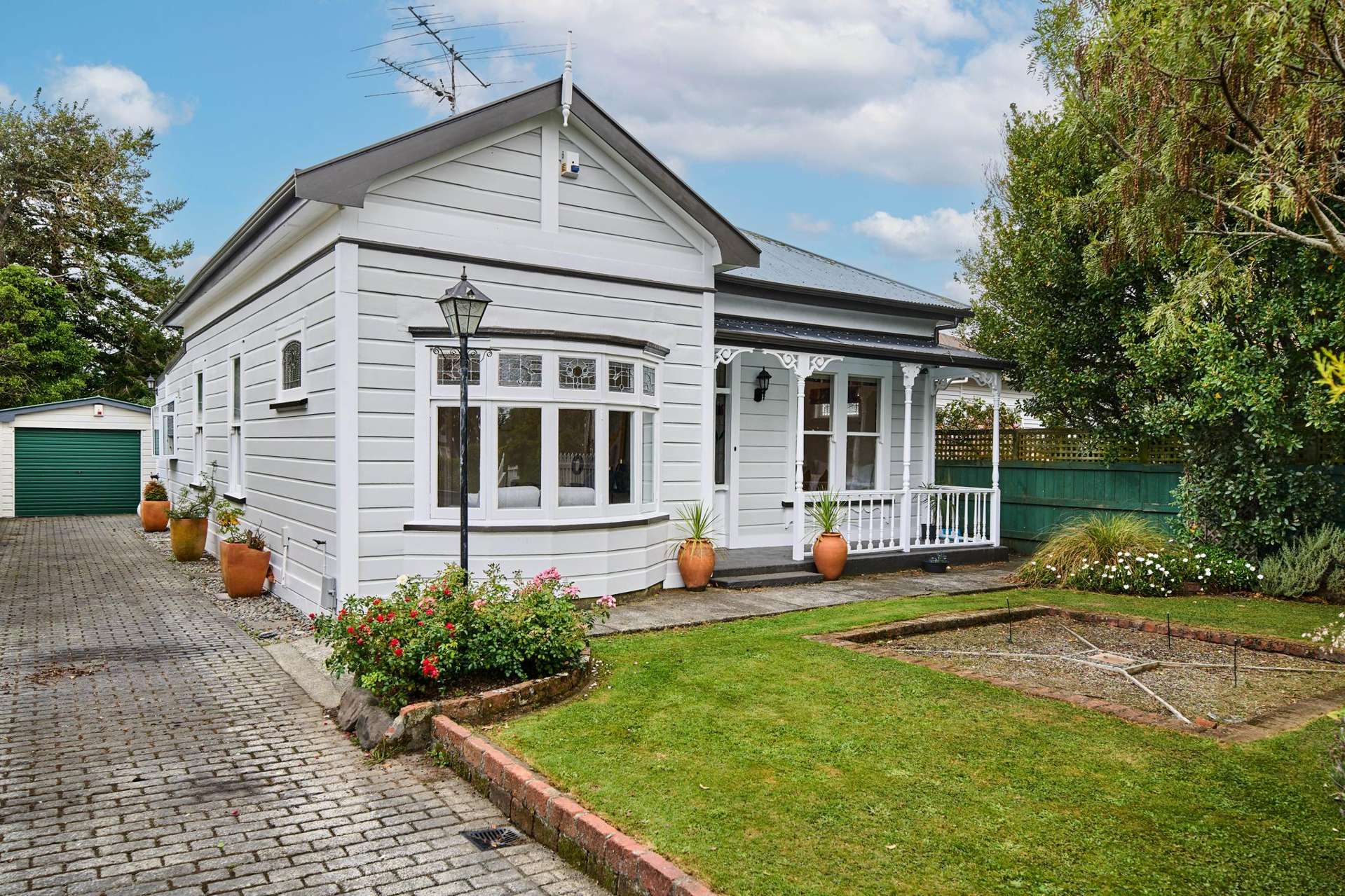 65 Bristol Square Lower Hutt_0
