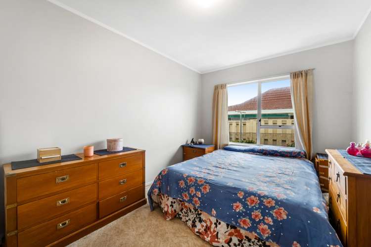 1/2 Pounamu Place Cockle Bay_6