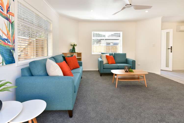 16b Forest Glen Orewa_10