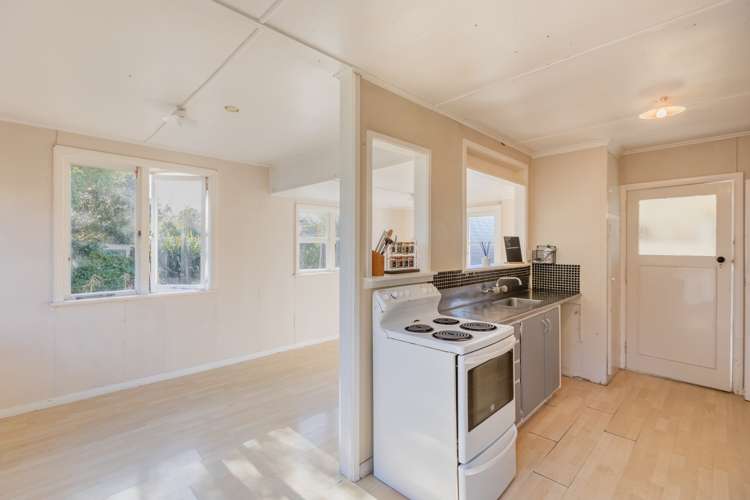 1238 Cunningham Crescent Mayfair_6