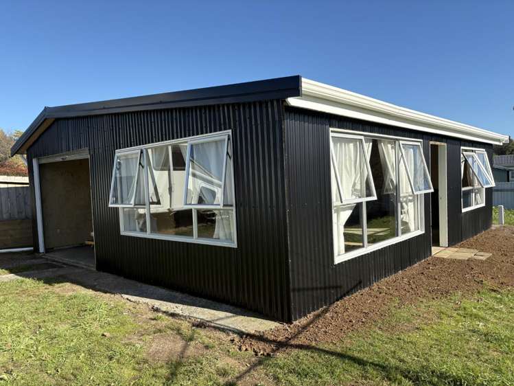 6 Colinton Place Tokoroa_9