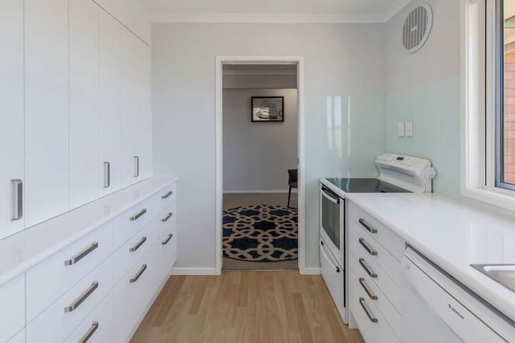 20 Simon Street Tawhero_12