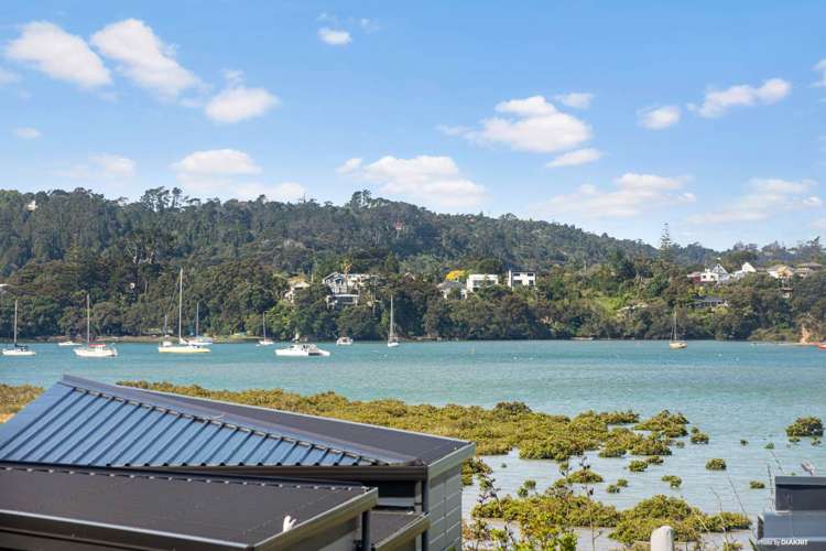 13 Treloar Crescent Hobsonville_18