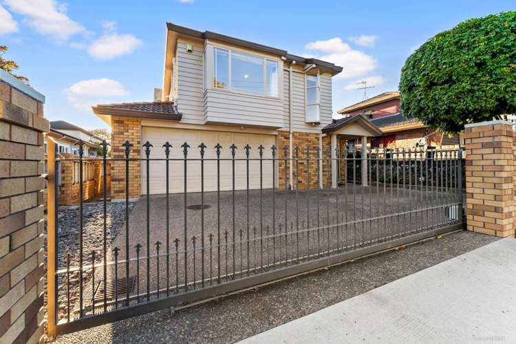 1 Peet Avenue Royal Oak_17