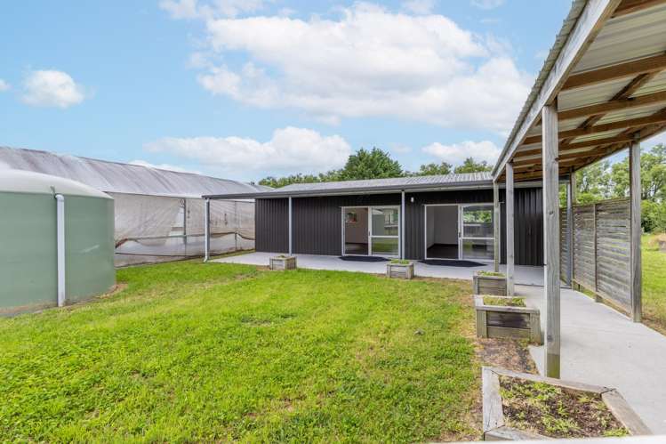 1922 State Highway 25 Pipiroa_27