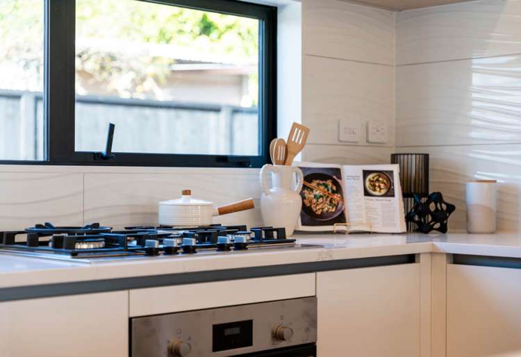 4/2 Halswell street_2