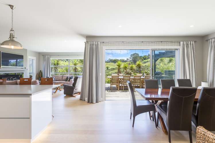 38 Boocock Crescent Orewa_14