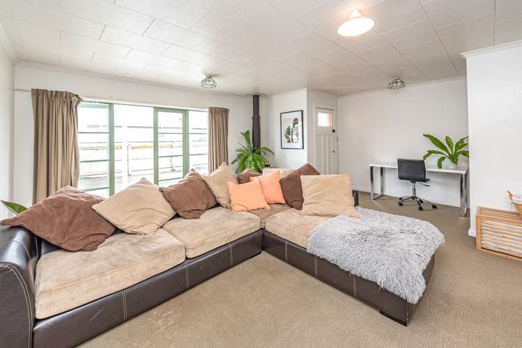 61 Surrey Road Springvale_7