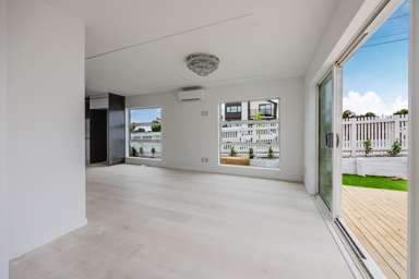 1-12/48 Claude Road_4
