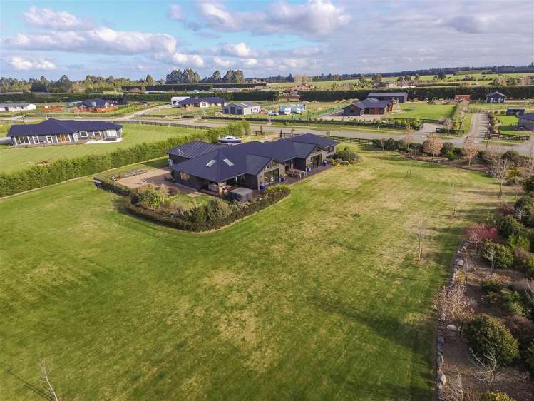 32 Landsborough Drive Darfield_23