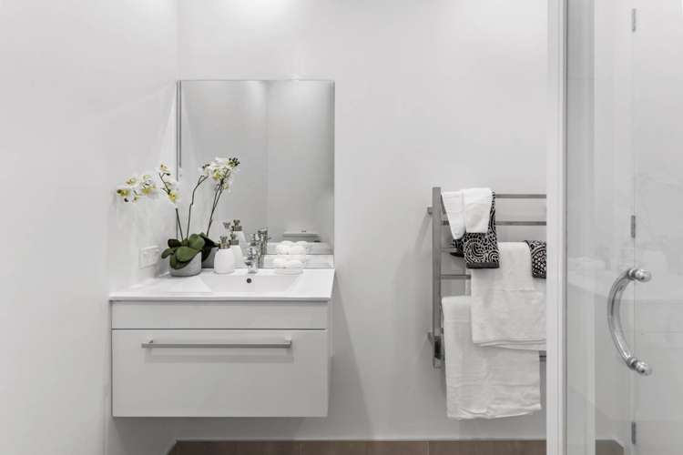 G4/17 Link Crescent Stanmore Bay_5