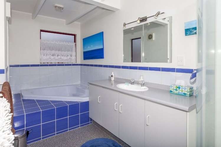 422 Onemana Drive Onemana_17