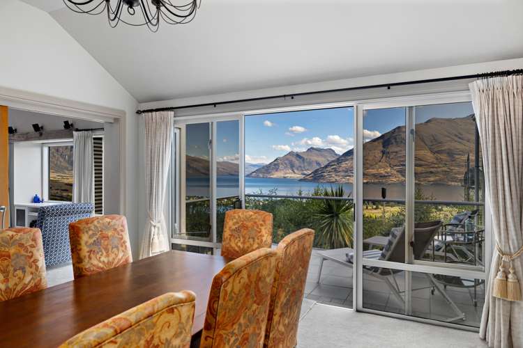 5 Vancouver Drive Queenstown_18