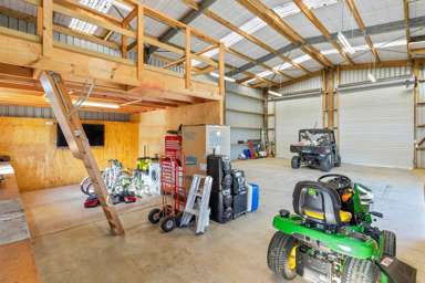 13 Hill Top Road East_4