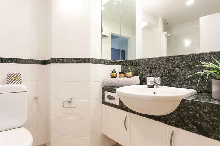 404/100 Greys Avenue City Centre_8