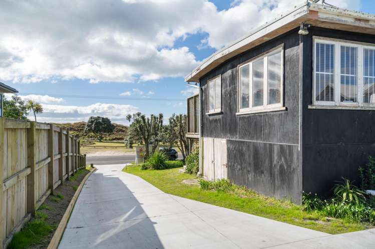 706 Papamoa Beach Road Papamoa Beach_7