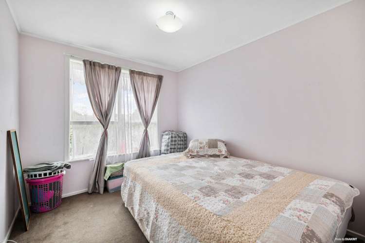 112 Beaumonts Way Manurewa_6