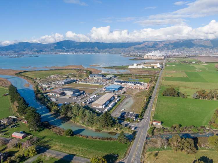 750 Lower Queen Street_0