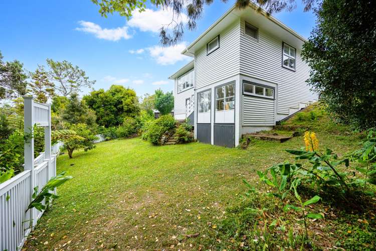 12 Shipton Place Blockhouse Bay_18