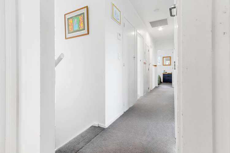 29 Tawa Street Hilltop_11