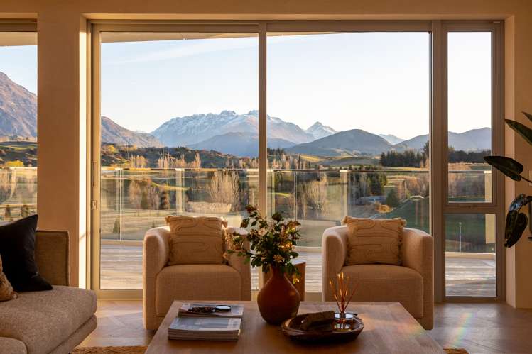 16 Advance Terrace Arrowtown_1