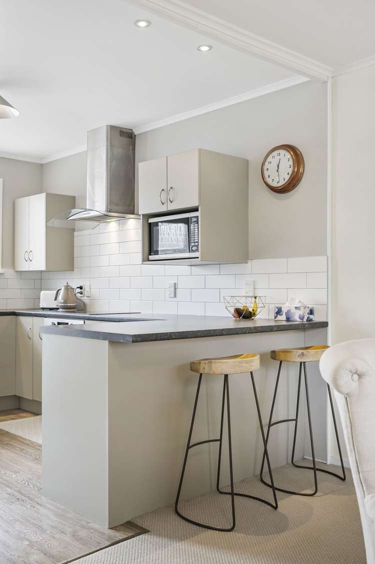 2/32 Paragon Avenue Beach Haven_6