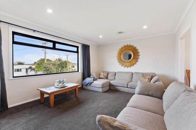 5 Balmoral Crescent Springvale_2