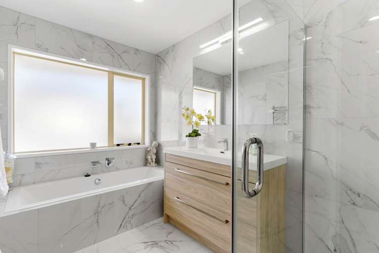 210 Hill Road The Gardens_20