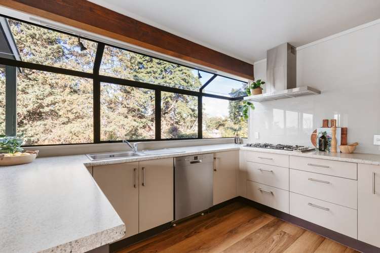 7 Waikareao Way Brookfield_10