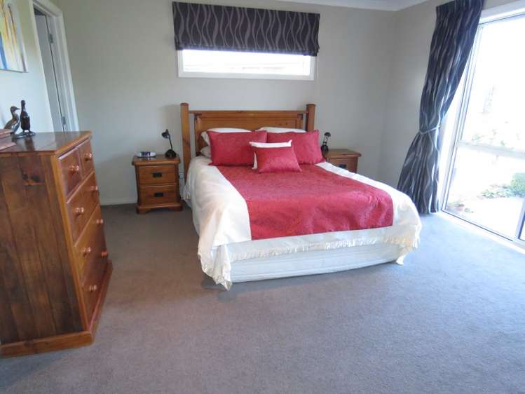 4 Westpark Close Allenton_7