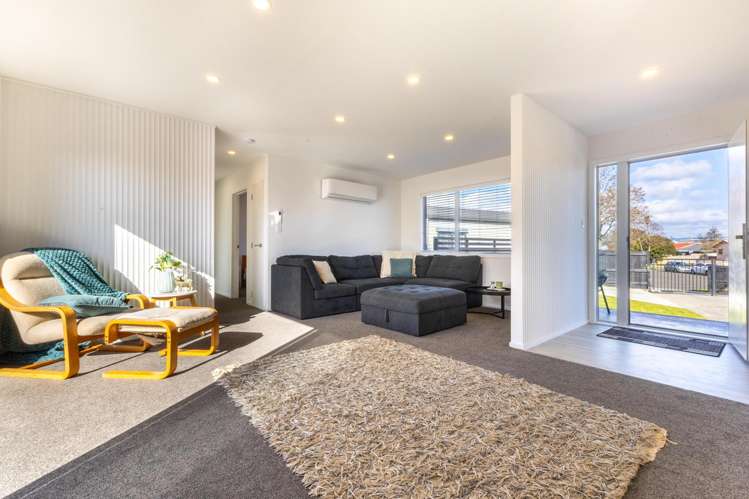 10 Gladys Place_5