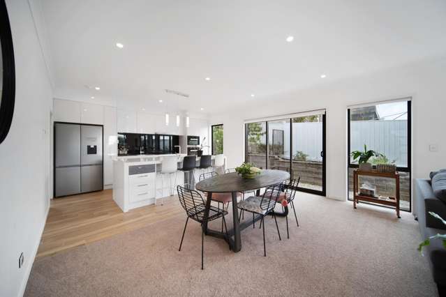 8 Awakirihi Close Shamrock Park_4