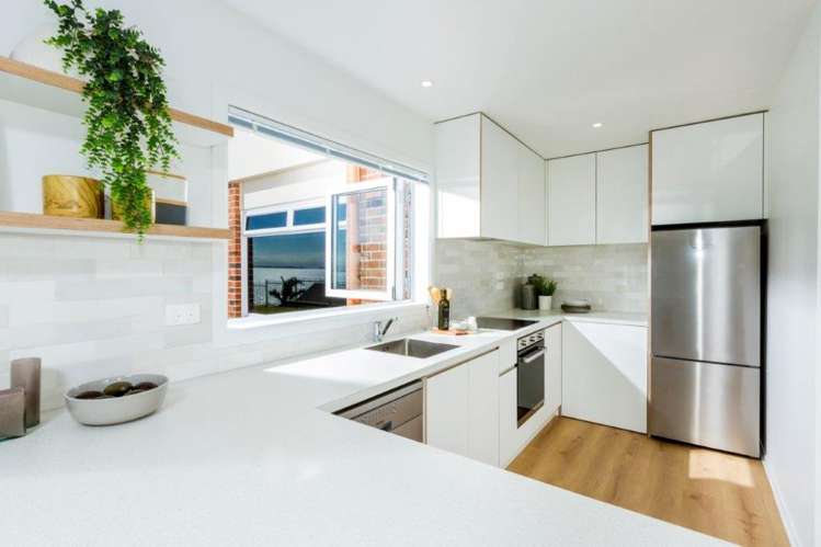 1/241 Hurstmere Road Takapuna_7