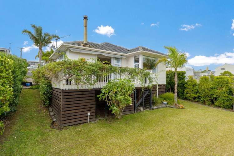 27 Shakespear Road Army Bay_22