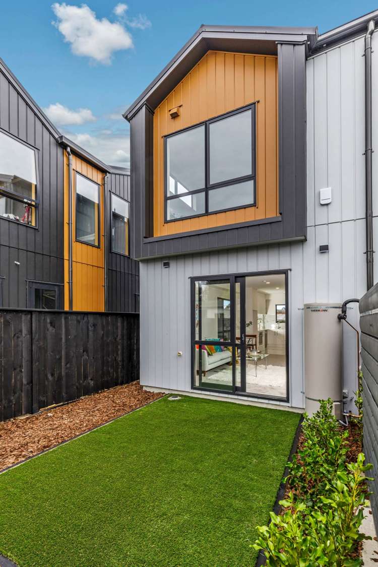 4/3 Beach Road Te Atatu Peninsula_14