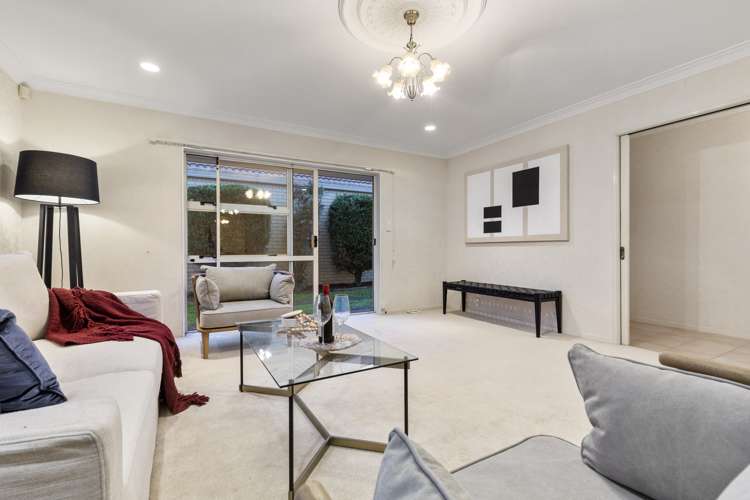 30a Queen Mary Avenue Epsom_3