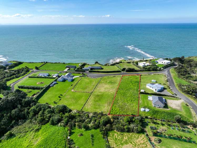 5 Browns Rise Mahia_1