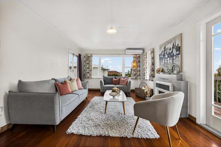 49 Tiroroa Avenue Te Atatu South_8