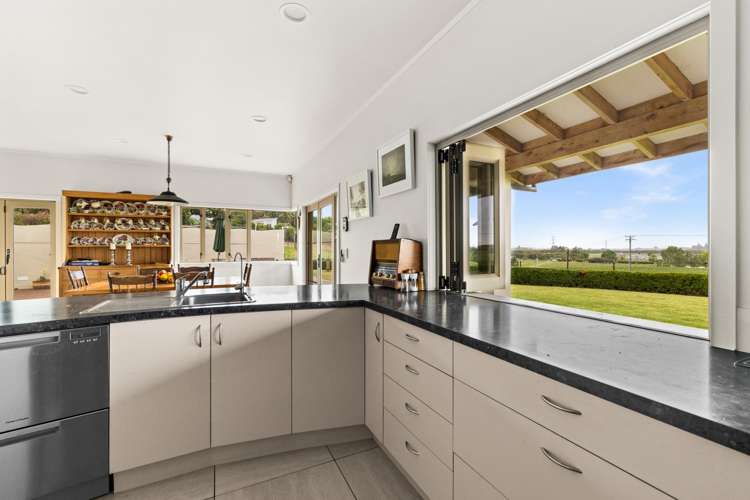 15C Omarunui Road Waiohiki_5