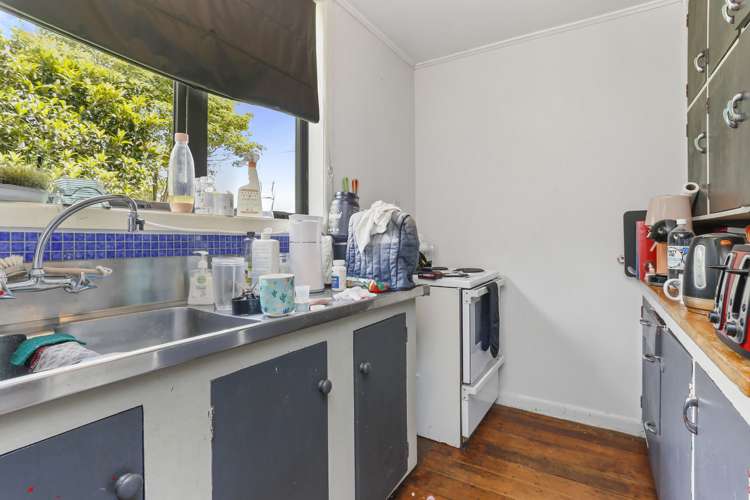 304 Glengarry Road Glen Eden_18