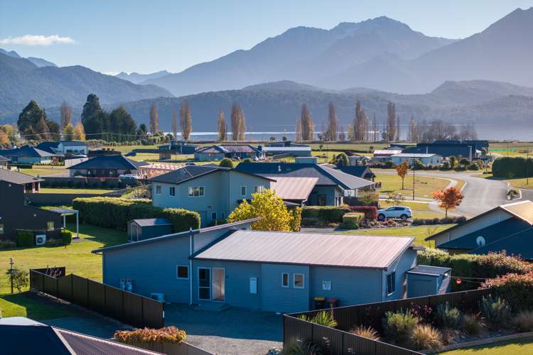 37 Cunaris Way Te Anau_26